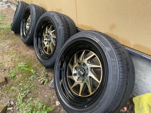 F1R 15インチ　8J +25 100 4H