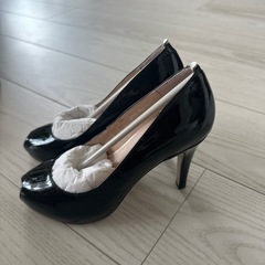 デパート購入 新品　エナメル　パンプスの画像