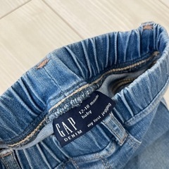 gap デニム　12〜18monthの画像