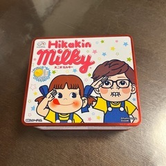 ヒカキン　ミルキー　CDトランク缶　シール2種類付き