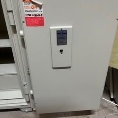 家電 季節、空調家電 エアコンの画像