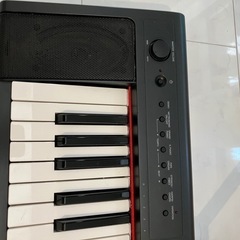 YAMAHA電子ピアノNP-31の画像