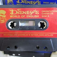 ◆お引取り限定/三重県/値引不可◆中古Disney ディズニー WORLD OF ENGLISH 教材カセット（J-200）の画像