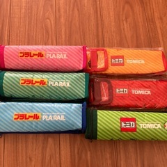 トミカ　プラレール　ペットボトルケース