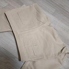 UNIQLO ユニクロ パンツの画像