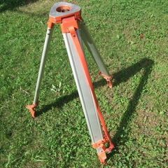 測量機器　三脚