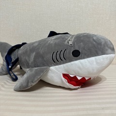 さめ　リュック　ぬいぐるみ