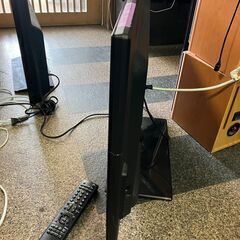 32型 液晶カラーテレビ ミスターマックス製品（動作正常）リモコン付き　直ぐに視聴可能です。の画像