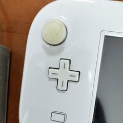 Wii U　本体セット（マリオカート8内蔵）の画像
