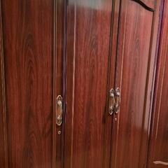 3枚扉の洋服タンス無料にて差し上げます