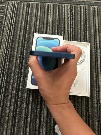 iPhone 12 64GB SIMフリー