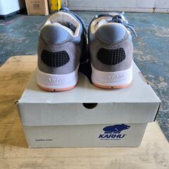 C034	KARHU　ARIA95 SLEET/BRITTANYBLUE F803100の画像