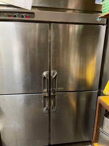 ホシザキ冷凍冷蔵庫