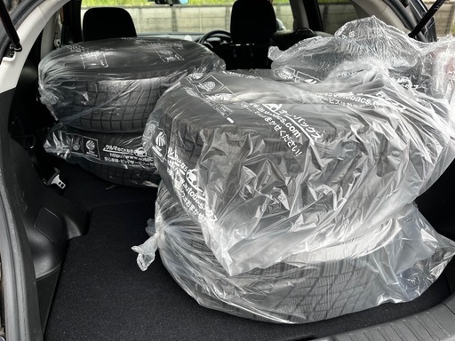 スタッドレスタイヤ+ホイール16インチ