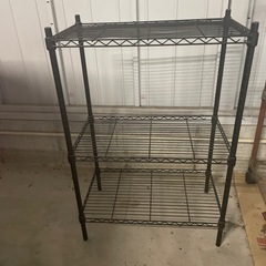 スチールラック黒の画像