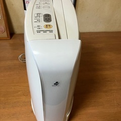 パナソニックデシカント方式 衣類乾燥除湿機 F-YZL60-Wの画像