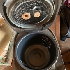 炊飯器の画像