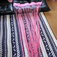 ピンク　ヒモののれんの画像