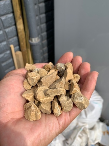 ★最終値下げ早い者勝ち★化粧砂利　シトラスイエロー　✳︎ドライガーデンや外構のワンポイントに