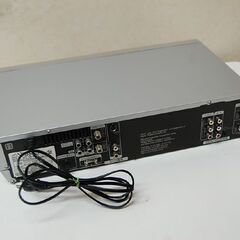 ジャンク扱い Victor DVD一体型VHSビデオデッキ HR-DF3 2004年製 シルバー VHS・DVD再生確認済み ビデオ ビクター  札幌市 清田区 平岡の画像