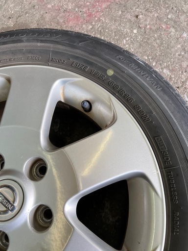 日産セレナ純正ホイールタイヤセット