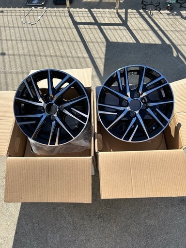 新品未使用品サイズ16インチ 6.5J PCD：100 穴数：5 インセット：48 ハブ径67φ HOT STUFF Laffite LW06