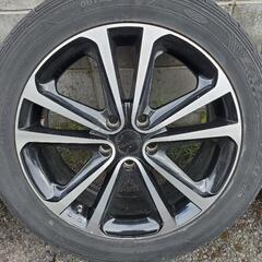 車のパーツ タイヤ、ホイールの画像