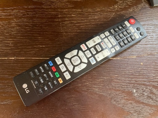 082705 LG 32型液晶テレビ