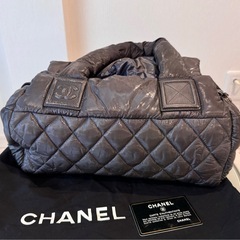 CHANEL ハンドバッグ クラシック マキシ ハンドバッグ、グレインド カーフスキン、ブラック