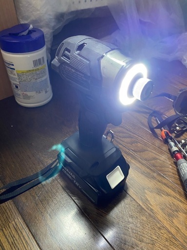 ①マキタ　インパクトドライバー　TD173D 本体のみ