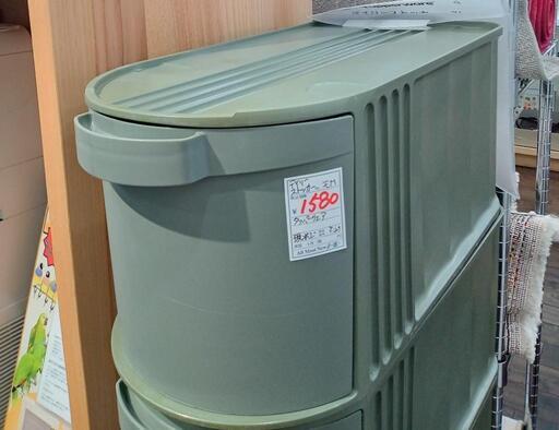 ★【タッパーウェア】 デイリーストッカー  モスグリーン  引き出し収納  北九州店舗店頭販売のみ
