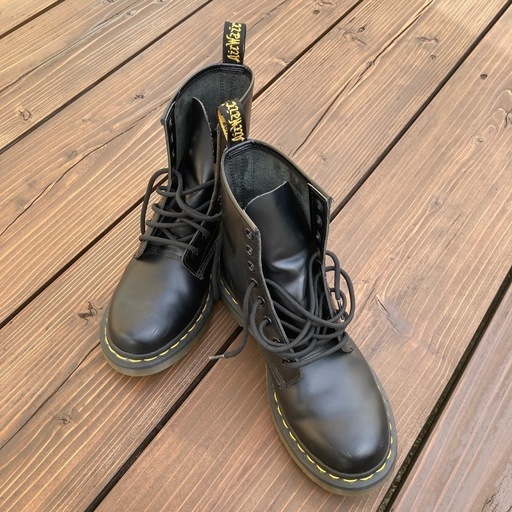 美品　ドクターマーチン 8ホール UK5