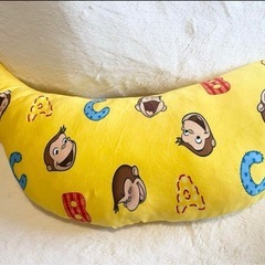 ⭐️新品未使用⭐️70cm！　おさるのジョージ プレミアム おおきなバナナクッション 枕の画像