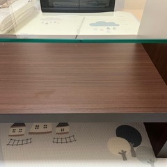 【美品】ローデスク(木目調のガラス板でおしゃれ！)の画像