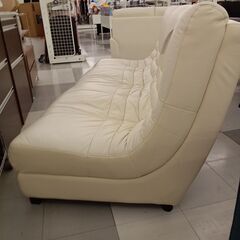 ★ジモティ割あり★  三人掛けソファー ホワイト H84×D94×W188 クリーニング済み TC1142の画像