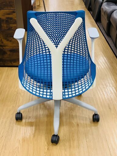 【軽トラック貸し出し無料！】Herman Miller セイルチェアです！