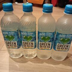 スポーツ飲料のまとめ売り。