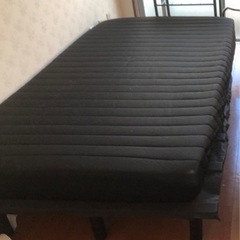 セミダブル　ベッド