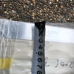 アルミ　不等辺パイプ　サイズ　60mm×30mm 厚1.5mm 長さ１m 11本　根太　垂木の画像