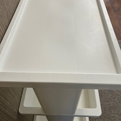 スチールラックの画像