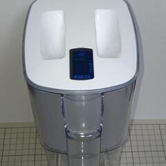 ブリタ　ポット型浄水器　リクエリ（カードリッジ無し）の画像
