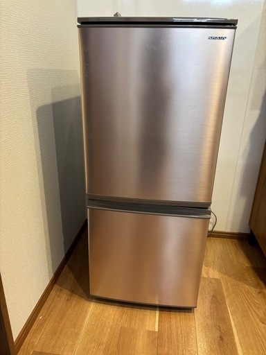受け渡し決定！SHARP2019年製　冷蔵庫！ 両開き