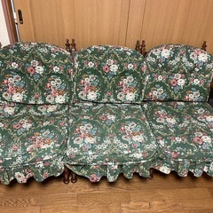 ベージュカラーのシンプルなレザーソファー入荷しました。【トレファク 