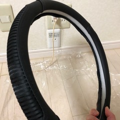 車ハンドルカバー（新品)
の画像
