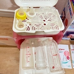 Pigeon 哺乳瓶消毒ケース+哺乳瓶3本セット《値下げ》の画像