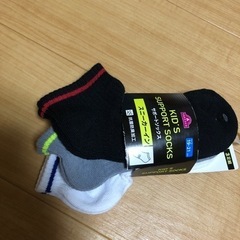 最終お値下げ😊 男の子★19~21㌢ 靴下6足セット(新品未使用)の画像