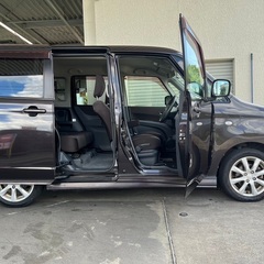 H24年式☆月々1万円〜分割払い可❗️車検2年付き！大人気☆SUZUKI ソリオ☆HDDナビ付き☆便利な電動スライドドア付き☆純正アルミ☆事故修復歴無し☆プッシュスタート☆ドライブレコーダー付きのフル装備‼️の画像