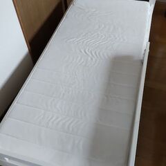 イケアの子ども用ベッド