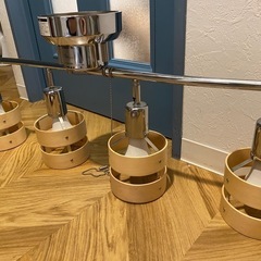 極美品。モダンデコ　シーリングライト