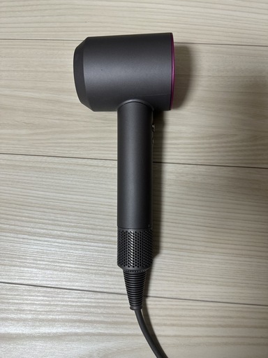 dyson ヘアドライヤー
